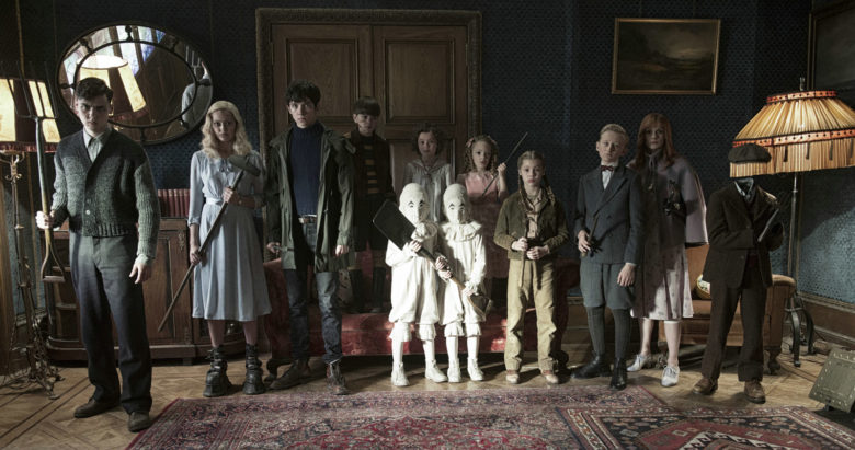 Miss Peregrine y los niños peculiares, más Burton imposible